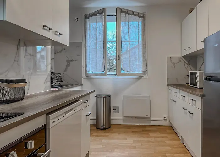Le Michels - Gare - Cea - Stmicro Apartment *